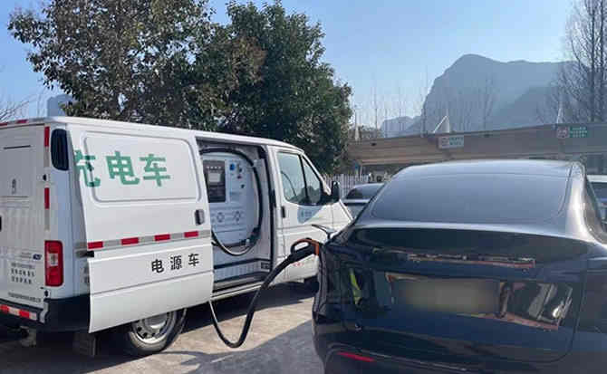 恩阳区汽车搭电