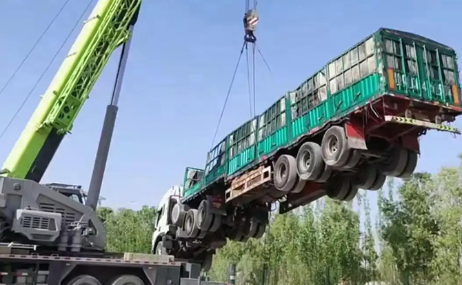 恩阳区道路脱困救援案例